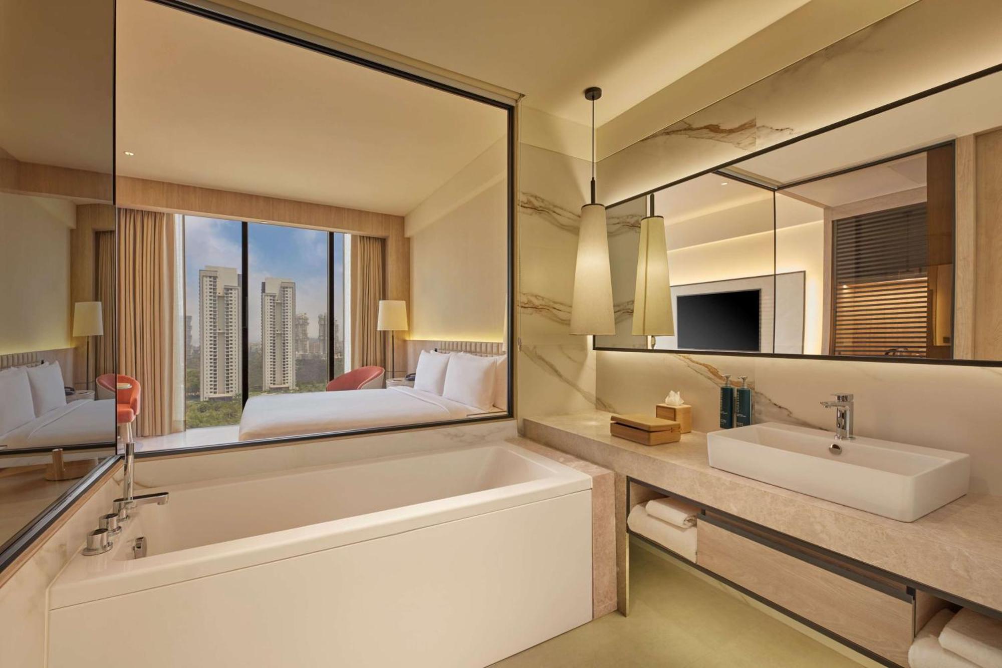Hilton Gurugram Baani City Centre Gurgaon Exterior photo