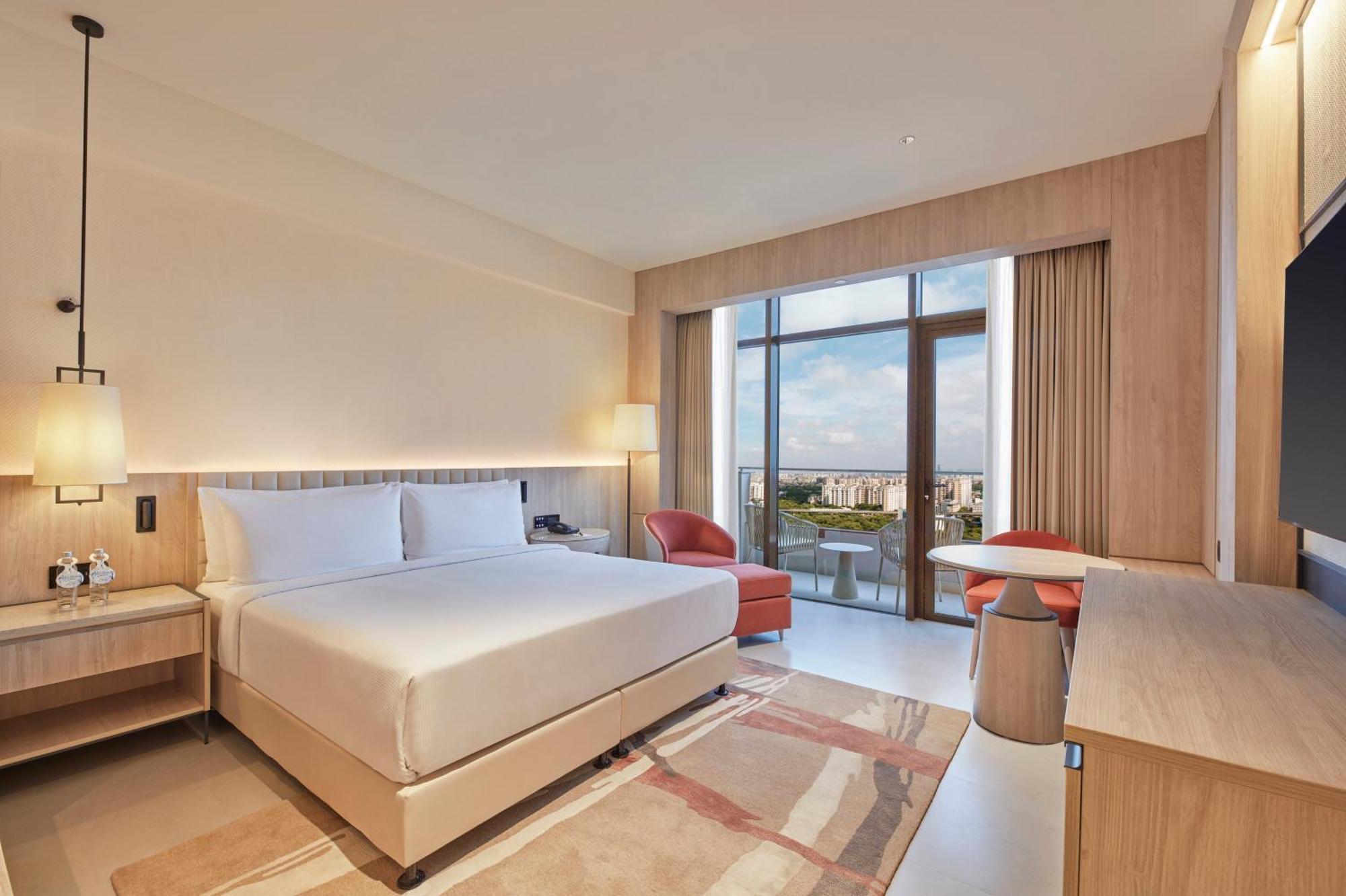 Hilton Gurugram Baani City Centre Gurgaon Exterior photo