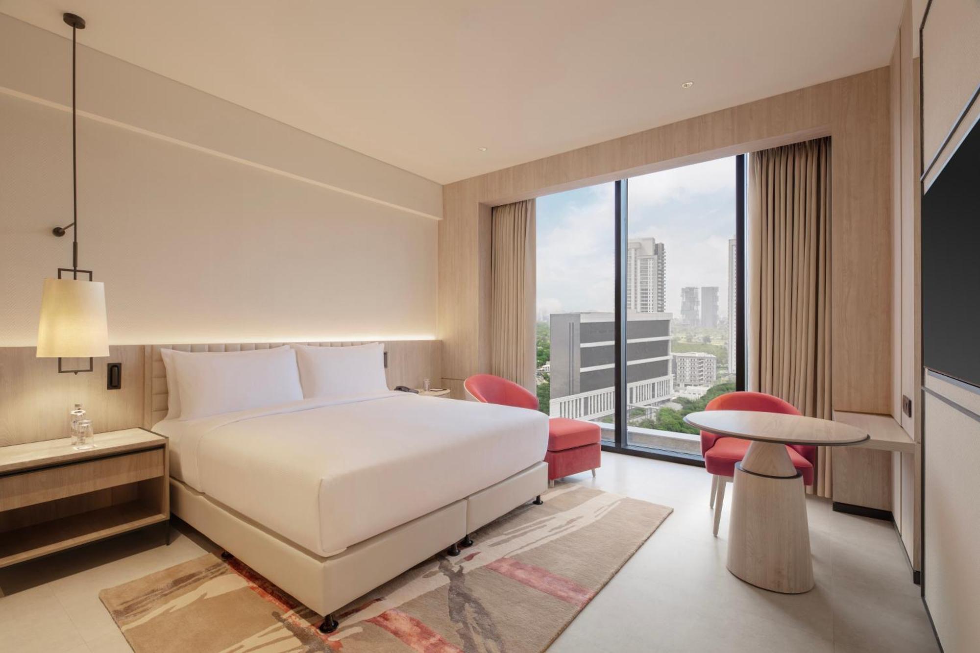 Hilton Gurugram Baani City Centre Gurgaon Exterior photo